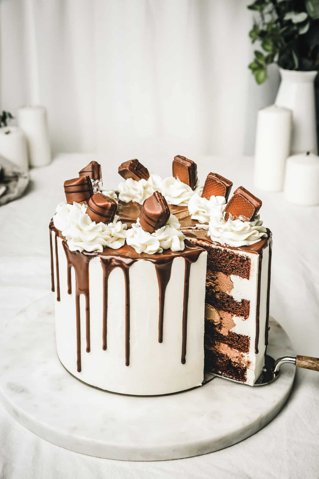 Layer Cake Kinder Bueno