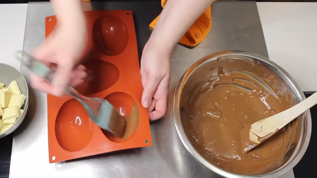 Moule en silicone pour oeuf en chocolat